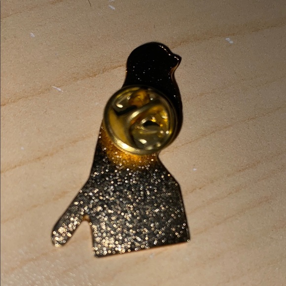 CeDe Yellow Bird Canary Pin - Picture 2 of 3